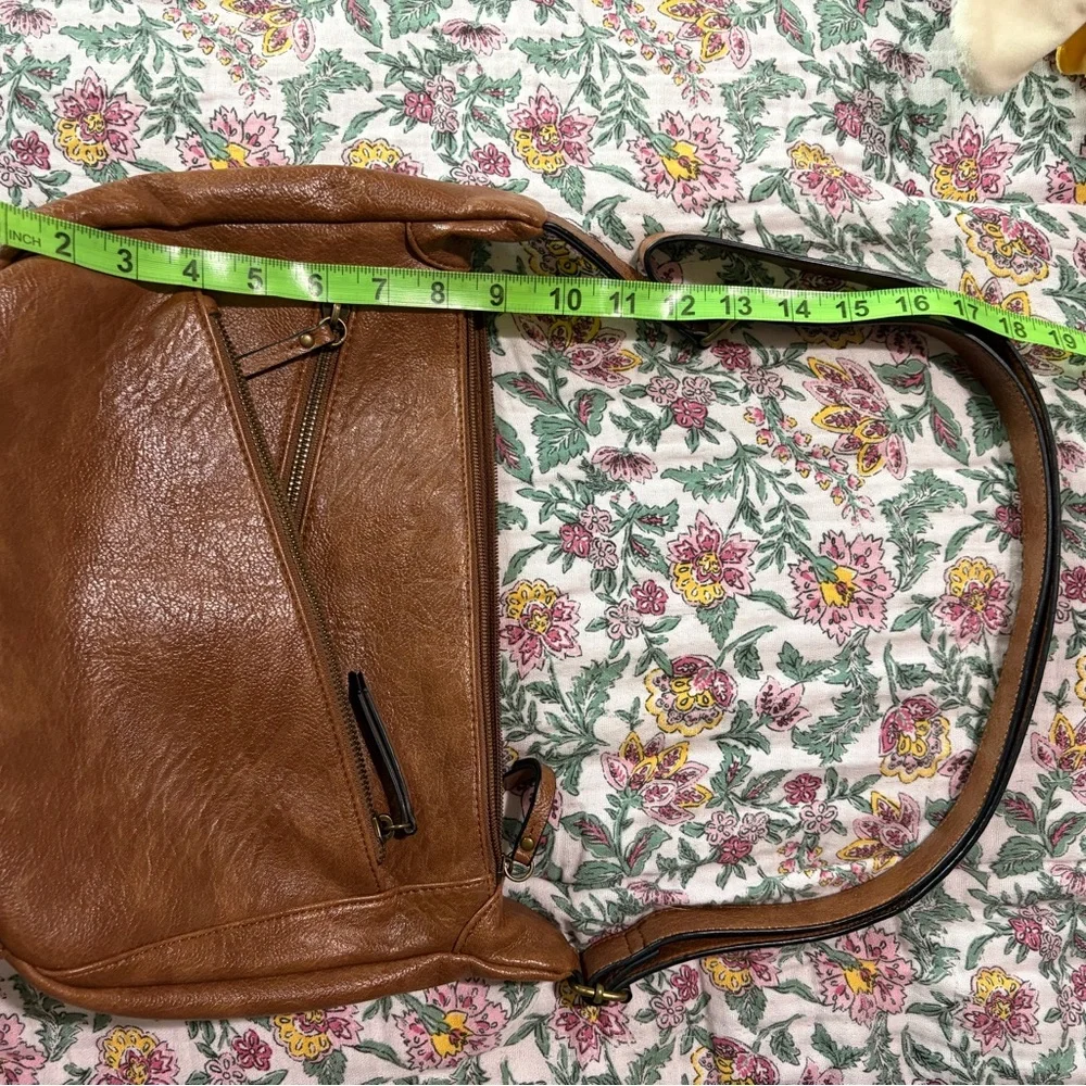 Bueno Brown Leather Shoulder Bag - Picture 9 of 13
